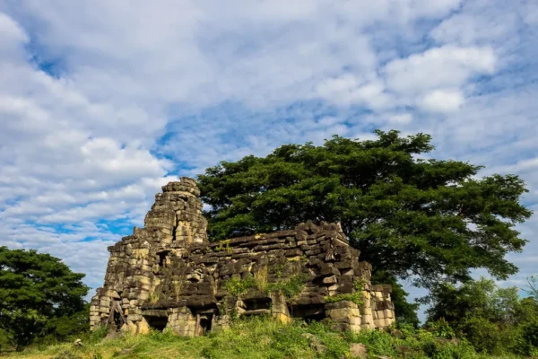 One Day Tour to Banteay Chhmar Temple